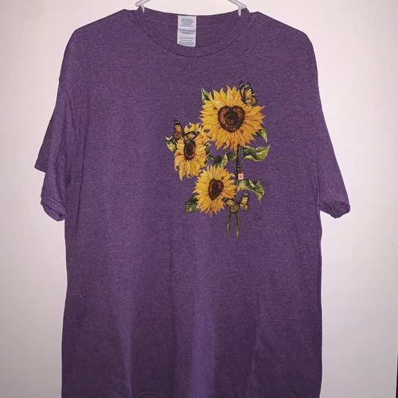 Delta Tops - Sunflower and Butterfly Women’s Short Sleeve Shirt